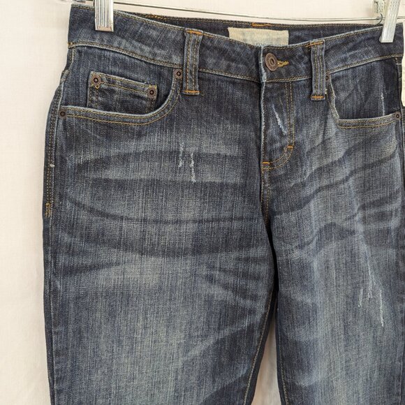 Maurice Taylor Boot Dark Wash Junior's Jeans Light Distress Size 1/2 Short - Picture 2 of 11